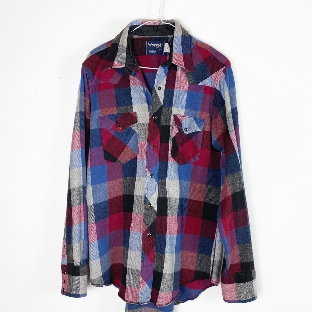 Vtg WRANGLER Red Blue & Black plaid flannel Button down shirt Mens size 16 x 34